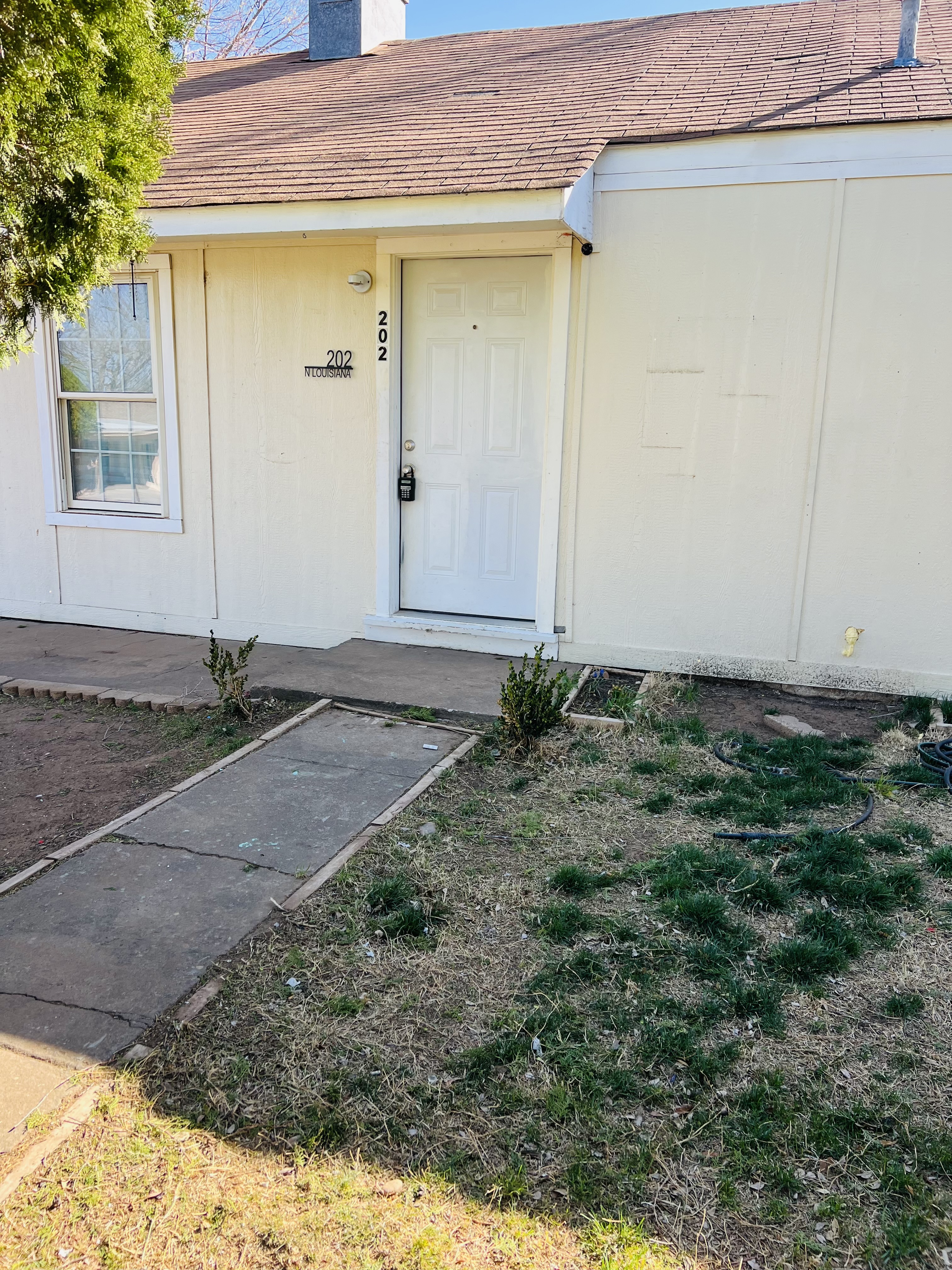 202 N Louisiana photo 1